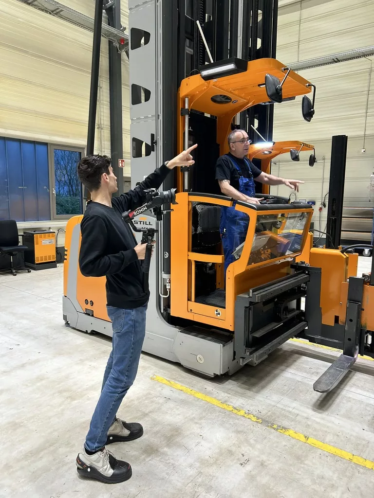 E9f6d4b9 b892 438b 8b70 aec82b9d8efc 1 105 c